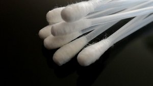 Schutz statt Schmutz: Ohrenschmalz