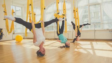 Yoga in der Luft: Anti-Gravity-Yoga