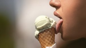 Auf die Zunge gebissen: Was hilft?