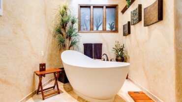 In der Badewanne entspannen