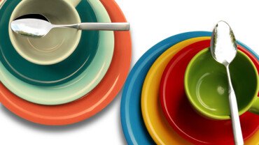Wie die Farbe des Geschirrs das Essverhalten beeinflusst